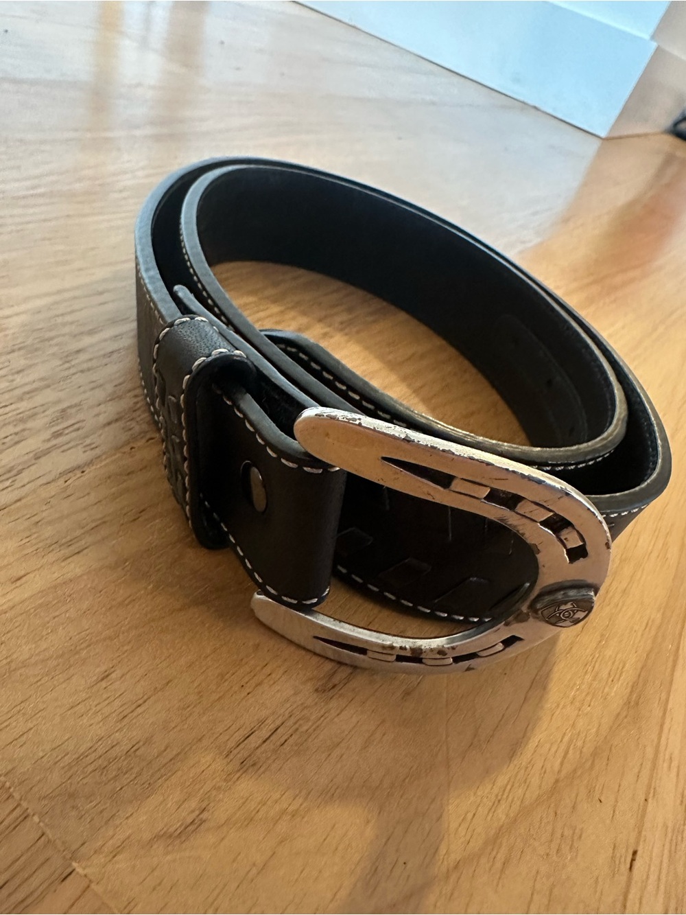 Ariat Black Leather Belt with Silver Horseshoe Buckle